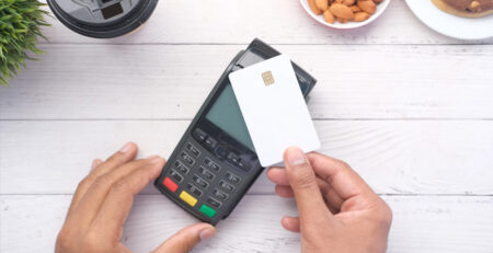 Image of credit card and card reader