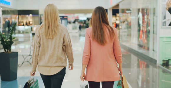 New research indicates that high-income earners, particularly those in the top 10%, accounted for nearly 49.2% of all consumer spending in the second quarter of 2025, up from 48.5% in the first quarter, marking their highest share since 1989.